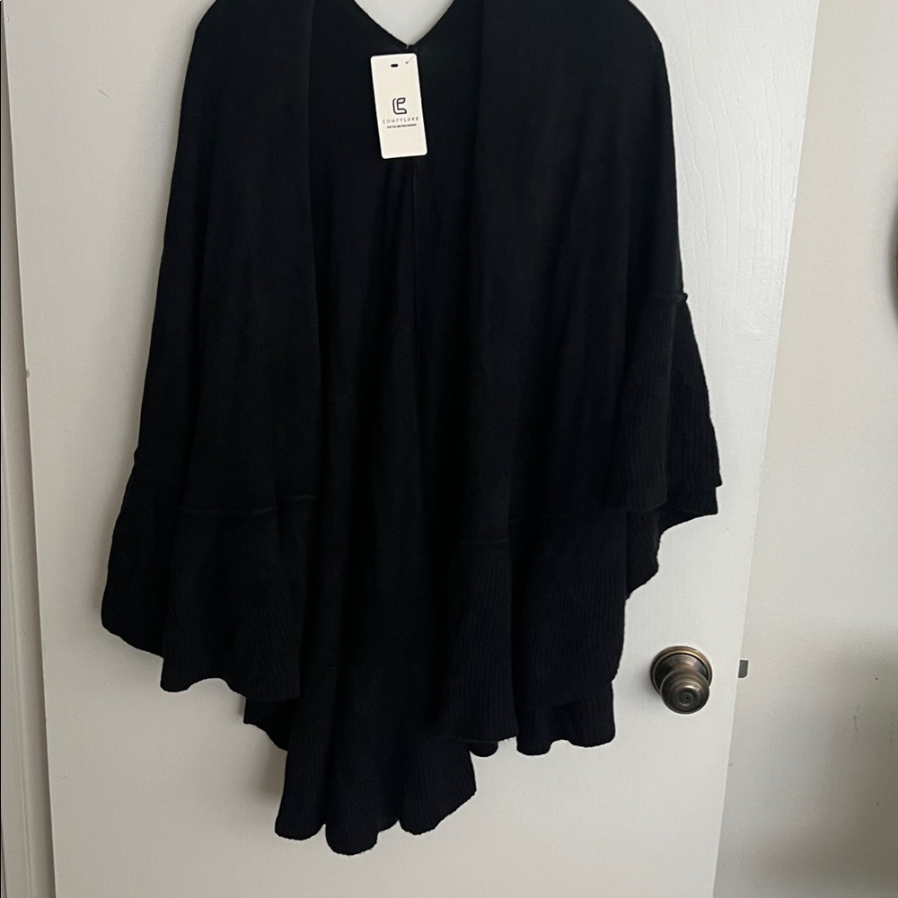 Black Flowing Cardigan NWT
